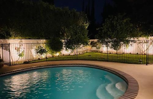 Canoga Park Casa | Bright, Stylish 4BD Modern House with Private Pool