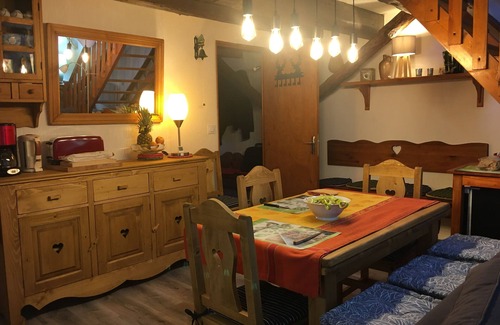 Barcelonnette Apartamento | Luminoso apartamento en el centro peatonal de la ciudad para 6 personas.