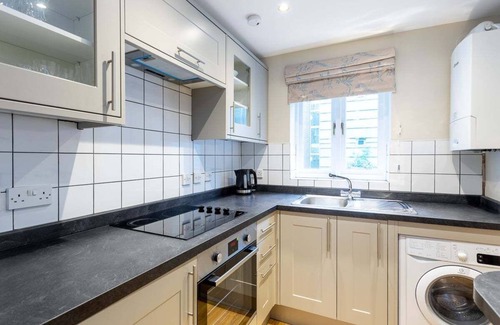 Tower Hamlets Apartamento | Bright Tower Bridge Nest