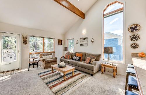 Cloudcroft Casa | Bright Townhome - 1 Mile to Downtown Cloudcroft