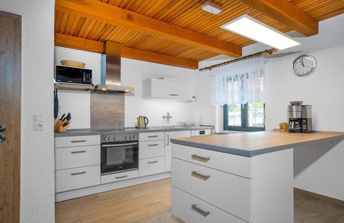 Bodenmais Apartamento | Bright vacation apartment (115sqm) with south-facing balcony and view of the Silberberg