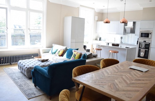 South Hampstead Apartamento | Bright, Vibrant 1 BD Apartment in Sth Hampstead!