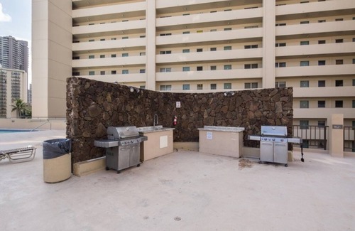 Waikiki Condominio | Bright Waikiki Studio Condo by RedAwning