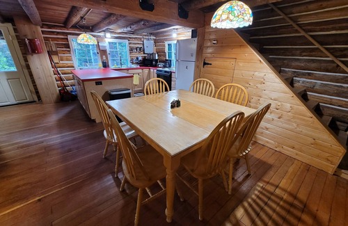 Salt Lake Mountain Resorts Cabina | Brighton Log Cabin. Close to lifts! Free parking.