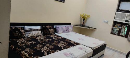 Mathura Hotel | Brij Lok Dhaam Family Stay