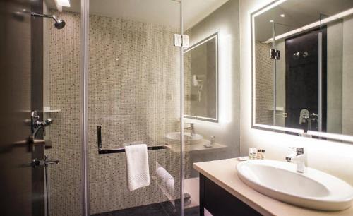 Mathura Hotel | Brijwasi Lands Inn