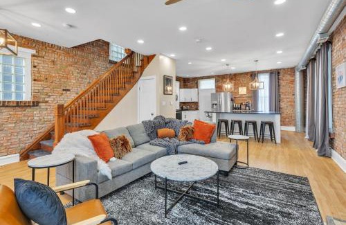 Northeast Kansas City Casa | BriKCtoria 1102 home