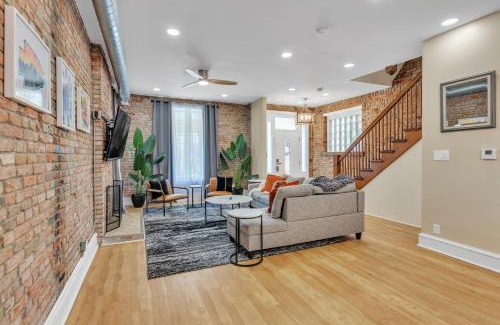 Northeast Kansas City Casa | BriKCtoria 1102 home