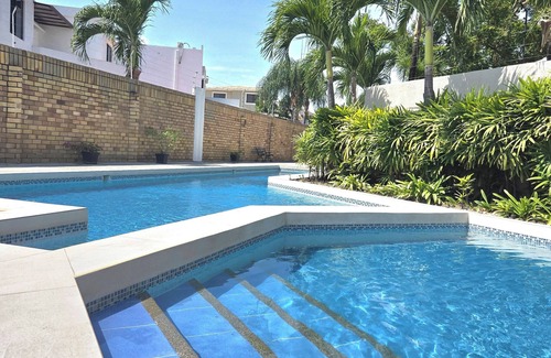 Samborondón Apartamento | BRILLANTE, PISCINIA, SEGURO Samborondón