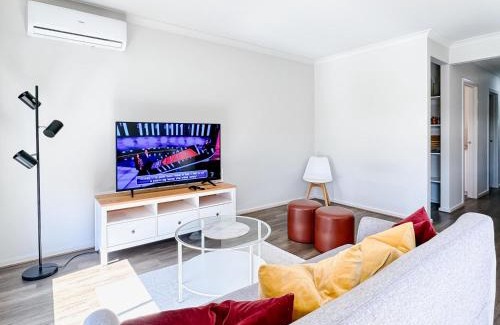 Berwick Casa | Brilliant Berwick Home Smart TV Garage Parking