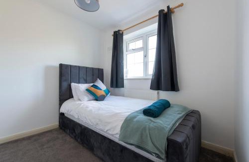 London Borough of Bromley Apartamento | Brilliant Bromley, Spacious, Garden, Free Parking
