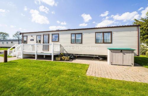 Caister-on-Sea Otro | Brilliant Caravan For Hire At Caister Haven Holiday Park In Norfolk Ref 30011H
