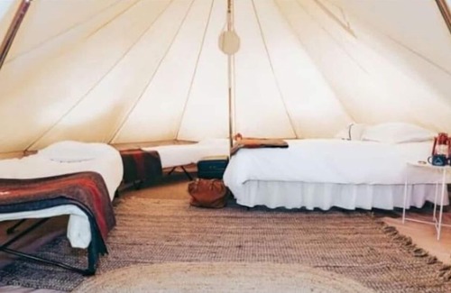 Brimfield Alquiler De RV | Brimfield Massachusetts Meadows Glamping at show 4
