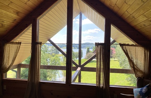 Sevierville Cabina | Bring the boat! 2 bedroom cabin on Flat Creek on Douglas Lake with lake access
