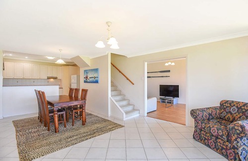 Goolwa North Casa | Bring the Boat, Kayak or Fishing Rod - Spa Bath - Free Wi Fi, Netflix and Prime