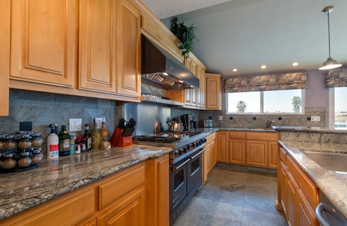 Discovery Bay Casa | Bring the whole family! 7 Bdrm, nice deck, big dock, close to fast water💦