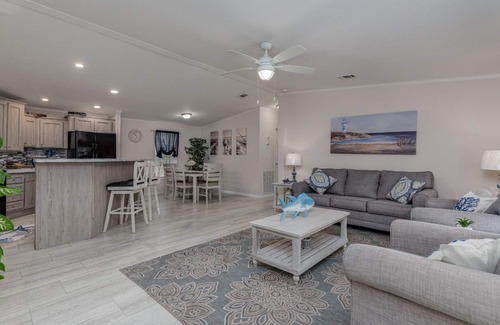 Citrus Springs Casa | Bring your boat, close to the springs, state parks, lakes and Gulf.