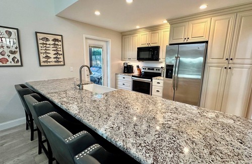 Del Sega Condominio | ¡Cancelación de marzo de 2020! Reserve ahora y disfrute de la vida frente al mar en este favorito de vacaciones en Sanibel-Captiva. Trae tu bote!