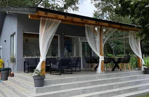 Central Serbia Casa | Brioni House