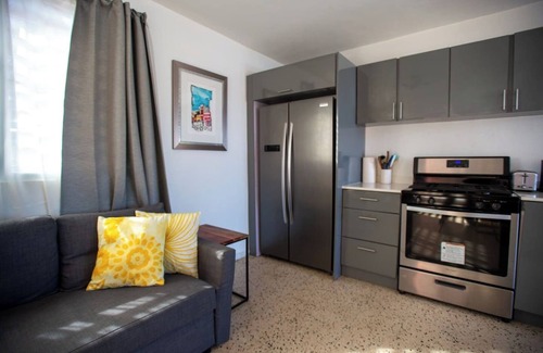 Catano Apartamento | Brisa Tropical en la Isla del Encanto