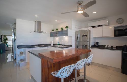 Zona Hotelera Complejo | Brisas Beachfront Penthouses
