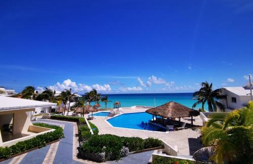 Zona Hotelera Apartamento | Brisas Beachfront Studios in Hotel Zone