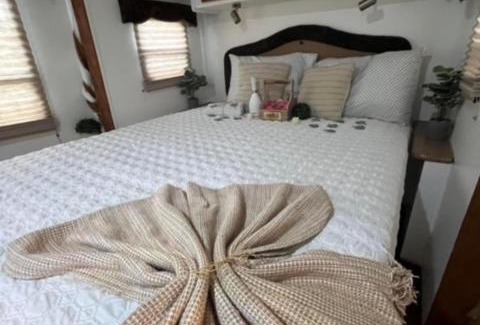 Bejucos Casa | Brisas de Isabela Cozy Glamper 1A