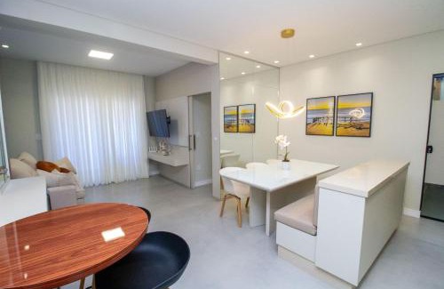 Mariscal Apartamento | Brisas do Sul 102 - Excelente apartamento 2 quartos com vista mar - Finamente mobiliado e decorado - À poucos metros da praia - (Consultar serviços de roupa de cama e banho)
