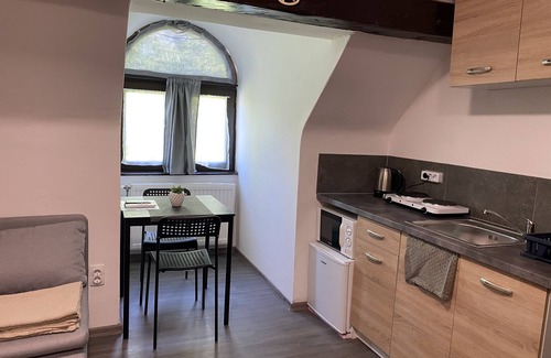 Baja Apartamento | Bristol Apartments - One Bedroom Apartment