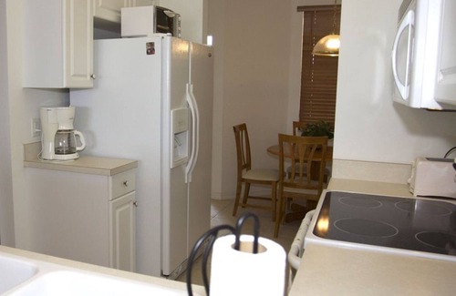Biggar Condominio | Plaza de la bahía de Bristol # 402