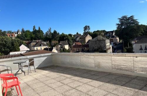 Neris-les-Bains Apartamento | Bristol Manor N20 terrasse cuisine et chambre