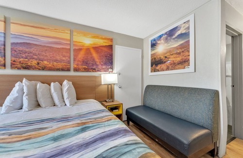 Bristol Hotel | Days Inn by Wyndham Bristol Parkway