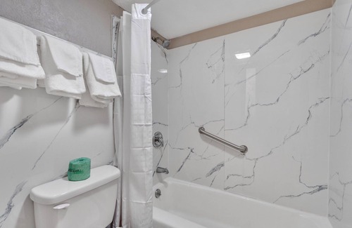 Bristol Hotel | Days Inn by Wyndham Bristol Parkway