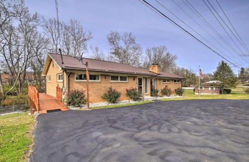 Bristol Casa | Bristol Retreat with Creek Access 2 Mi to Dtwn