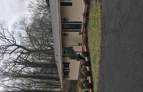 Bristol Casa | Bristol Whippoorwill Circle