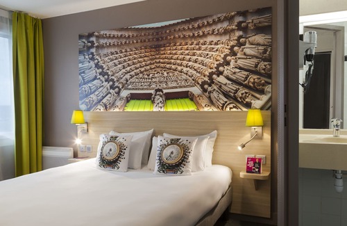Longueau Hotel | Brit Hotel Confort Amiens