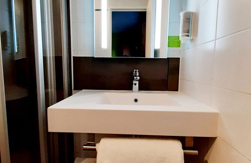 Quartier Saint-Marc - Croix de Pierre - Saint-Nicaise Hotel | Brit Hotel Confort Rouen Centre