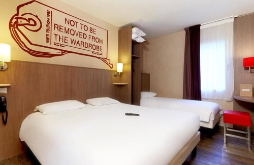 Cholet Hotel | Brit Hotel Essentiel CHOLET