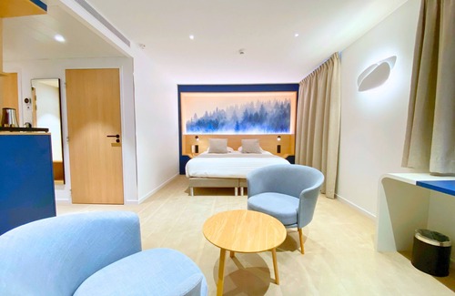 Lecousse Hotel | Brit Hotel Piscine & Spa - Fougères