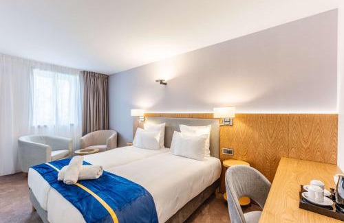 Rosny-sous-Bois Hotel | Brit Hotel Privilège Paris Rosny-sous-Bois
