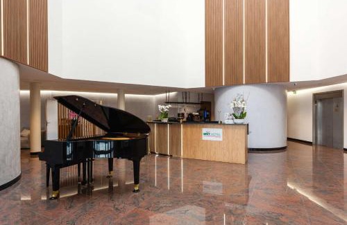 Rosny-sous-Bois Hotel | Brit Hotel Privilège Paris Rosny-sous-Bois