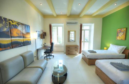 Floriana Apartamento | Britannia Suites, charming 2 bedroom flat JCAS2