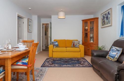 Brixham Casa | Brixham Breeze Cabin
