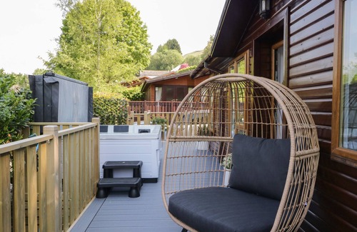 Troutbeck Cabaña | BROAD OAK LODGE, family friendly, with hot tub in Windermere