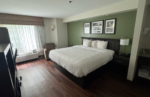 Sumter Hotel | Broad St Inn