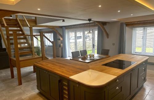 Clearbrook Casa | Broadoak - Modern Stable Conversion in the Heart of Dartmoor, Dog & Horse Friendly