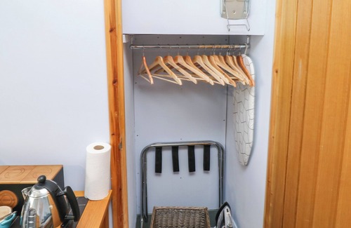 Dartmouth Cabaña | Broadstone Boathouse