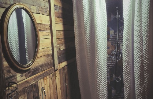 Lapalisse Casa | Brocante-style lodge tent with private Jacuzzi