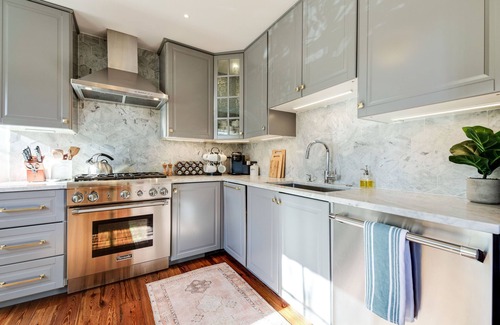 Old Town West Casa | Brockett House - Your Perfect Old Town Home!