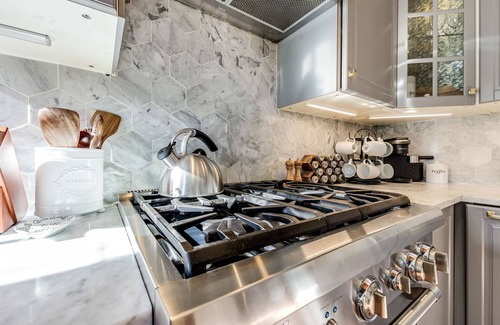 Old Town West Casa | Brockett House - Your Perfect Old Town Home!